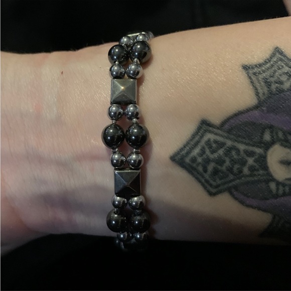 ONE OF A KIND: Black and Pink Beaded Stretch Watch - Picture 11 of 16